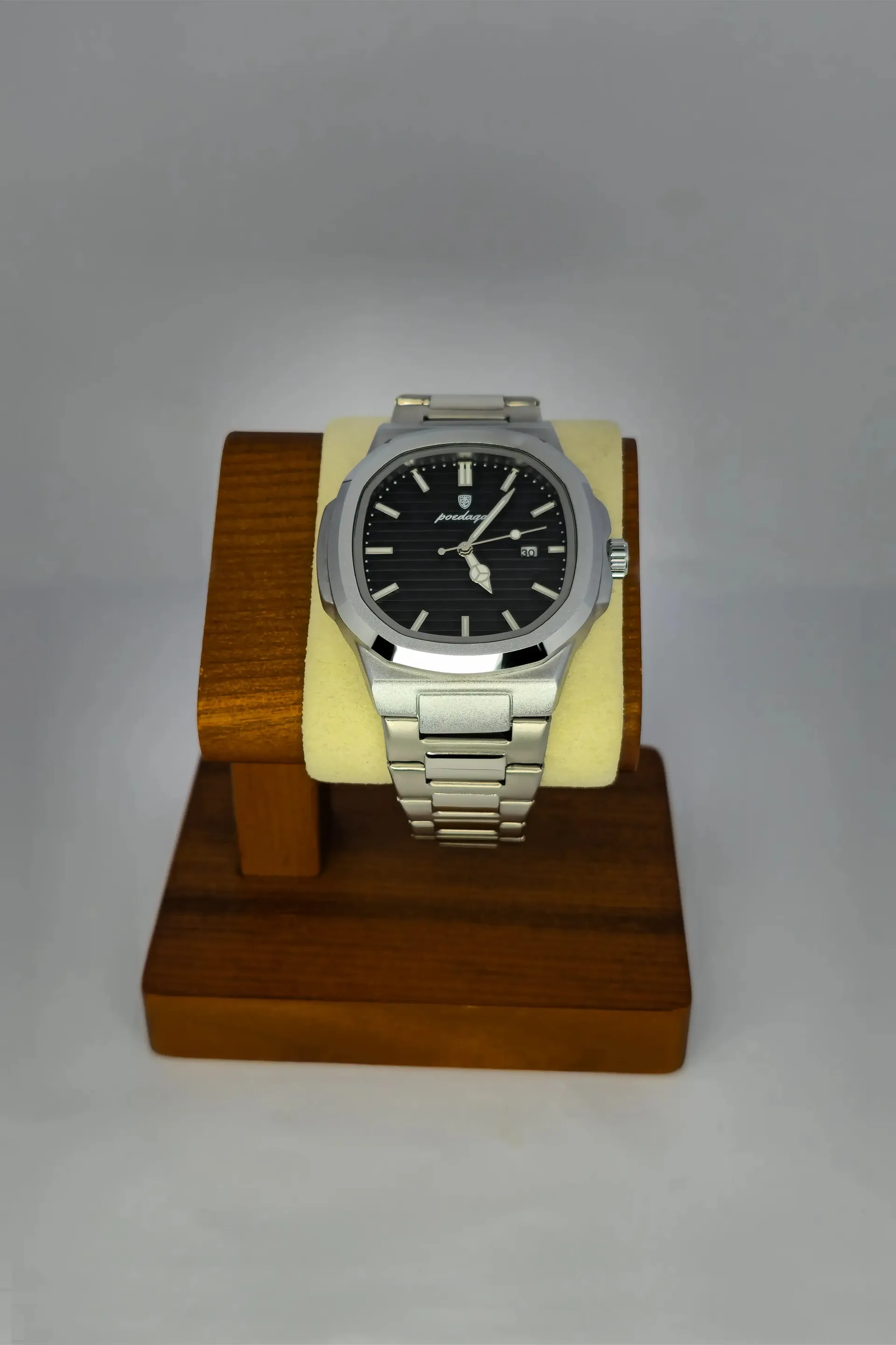 Classic Carbon